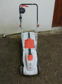 Location : tondeuse Location : tondeuse