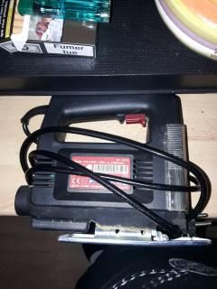 Location : scie sauteuse Location : scie sauteuse