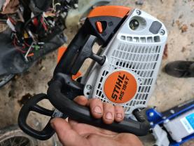 Location : elagueuse Location : elagueuse