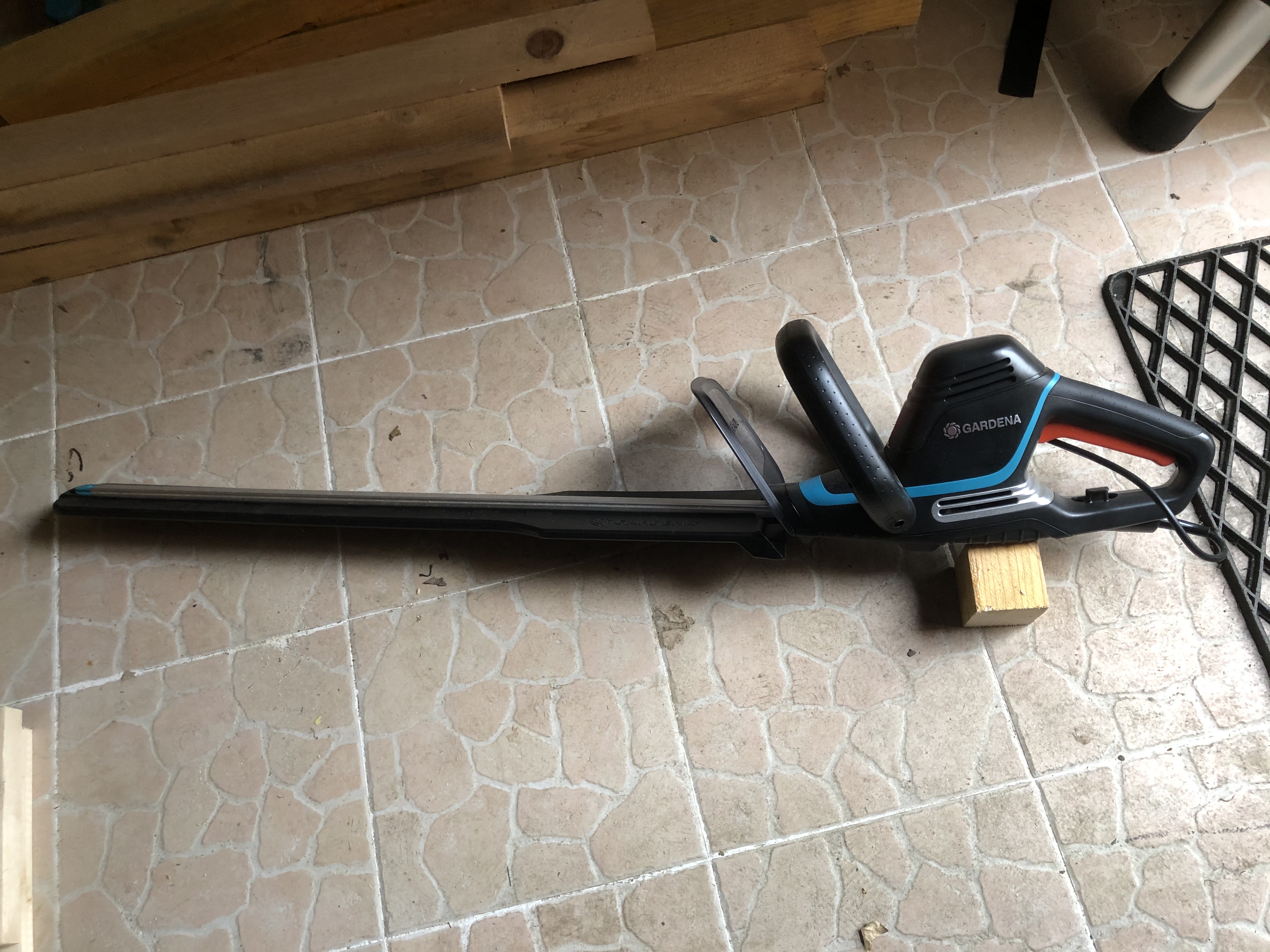 Location taille haie 13 entre particuliers