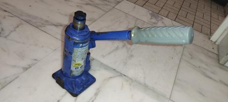 Location : cric Location : cric