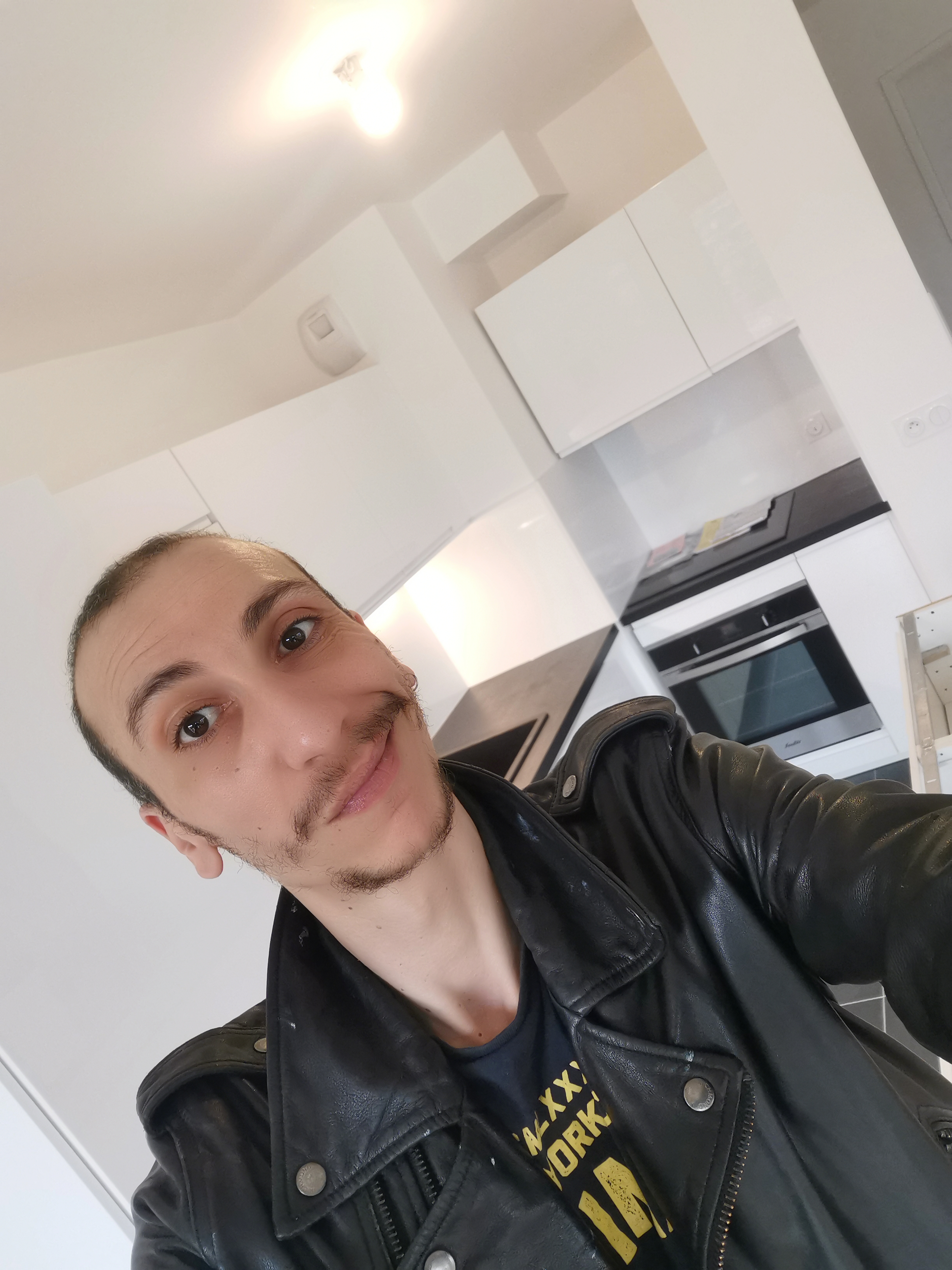 Service pose de cuisine 75 entre particuliers