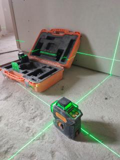 Location : niveau laser Location : niveau laser