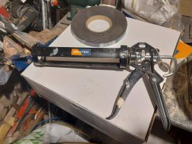 Location : pistolet a colle Location : pistolet a colle