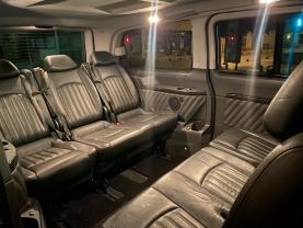 Location : minibus Location : minibus