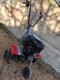 Location : motobineuse Location : motobineuse