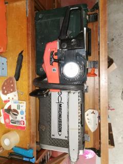 Location : tronconneuse Location : tronconneuse