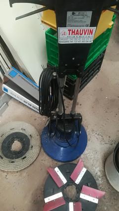 Location : ponceuse Location : ponceuse