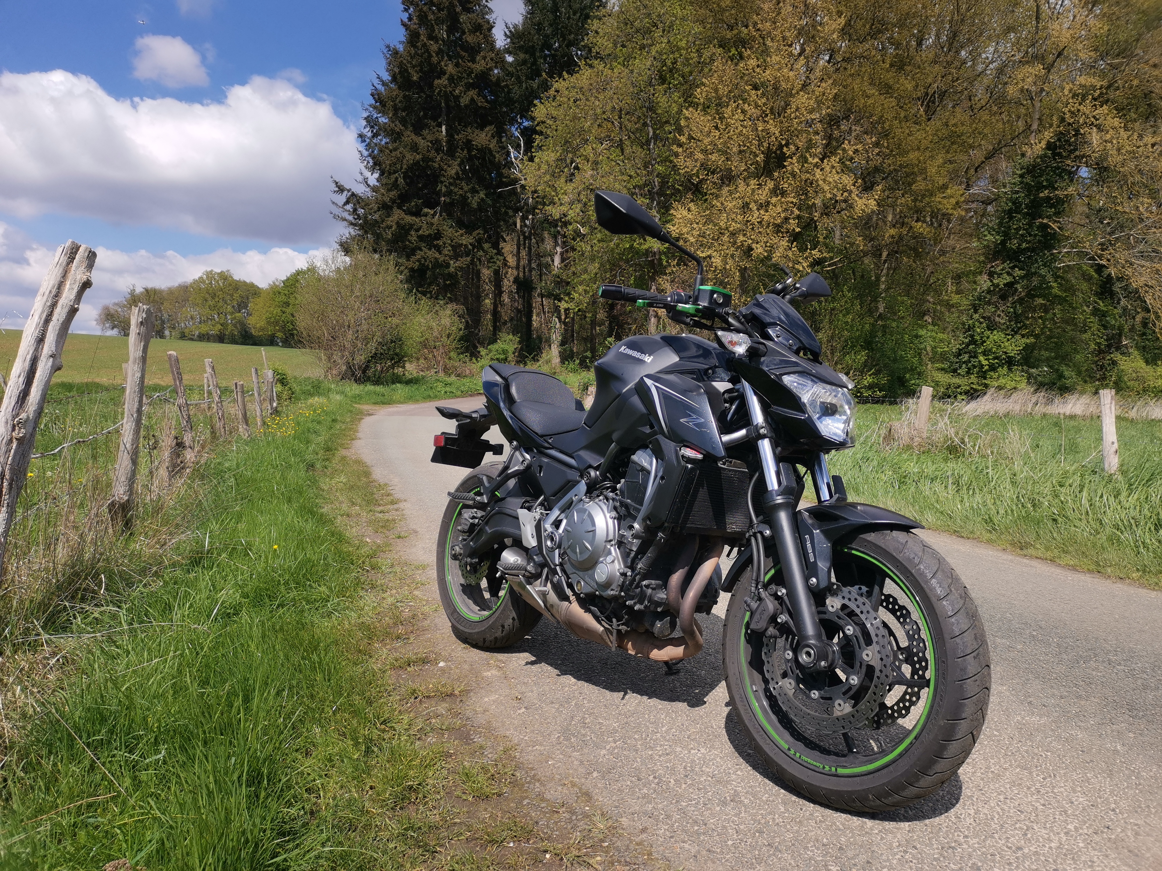 Rental Moto between individuals (60)