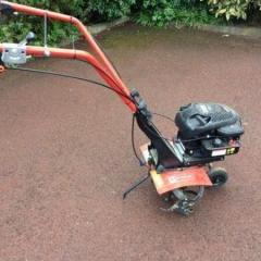 Location : motobineuse Location : motobineuse