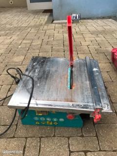 Location : carrelette Location : carrelette