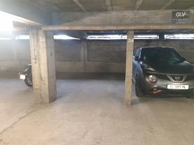 Location : place de parking Location : place de parking