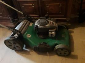 Location : tondeuse Location : tondeuse