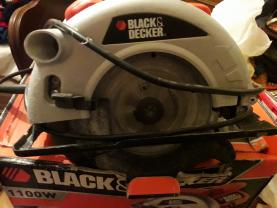 Location : scie circulaire Location : scie circulaire