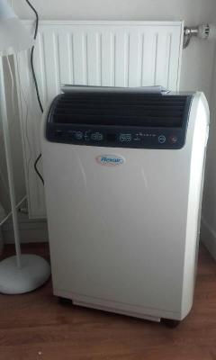 Location : autre Location : autre