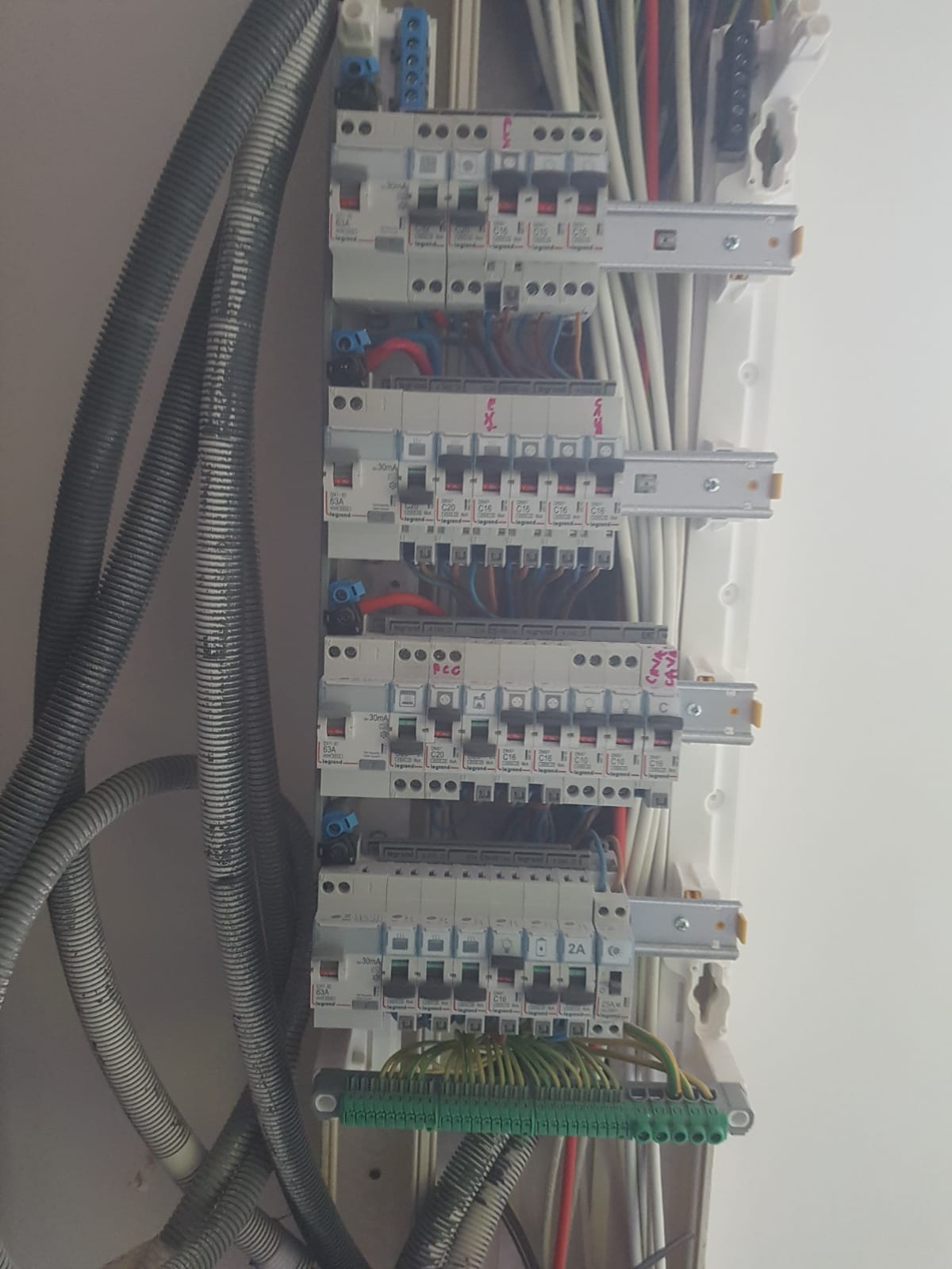 Service electricien 78 entre particuliers