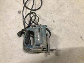 Location : scie sauteuse Location : scie sauteuse