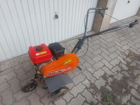 Location : motobineuse Location : motobineuse