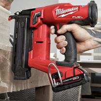 Location : cloueuse Location : cloueuse