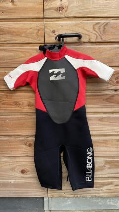 Location : combinaison Location : combinaison