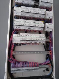 Service : electricien Service : electricien