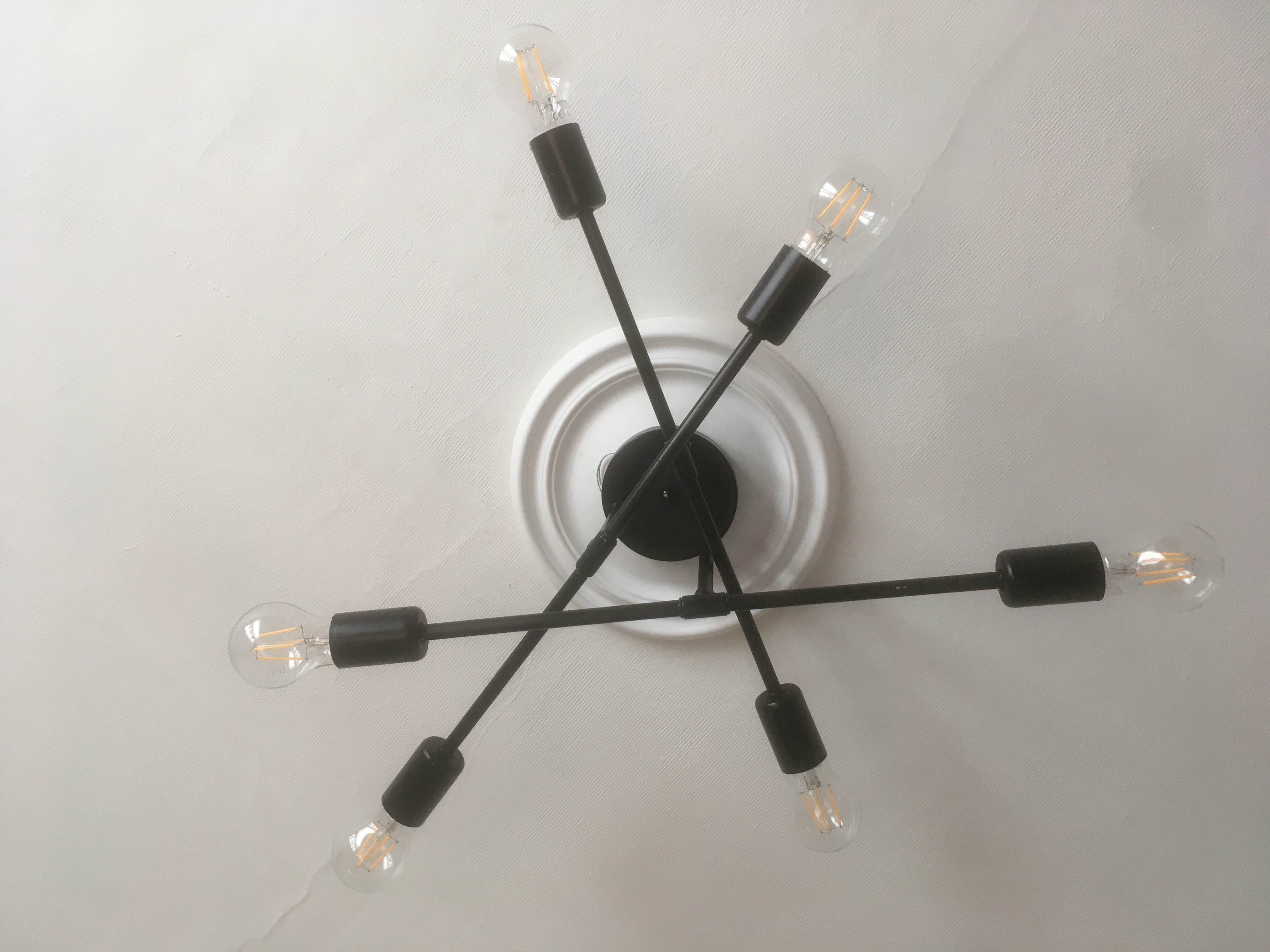 Service electricien 75 entre particuliers