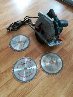 Location : scie circulaire Location : scie circulaire