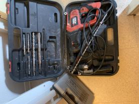 Location : perforateur Location : perforateur