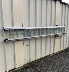 Location : echelle Location : echelle