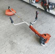 Location : debroussailleuse Location : debroussailleuse