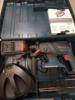 Location : perforateur Location : perforateur