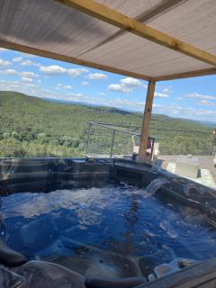 Location : jacuzzi Location : jacuzzi