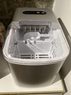 Location : machine a glacons Location : machine a glacons