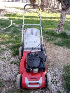 Location : tondeuse Location : tondeuse