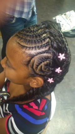 Service : coiffure afro Service : coiffure afro