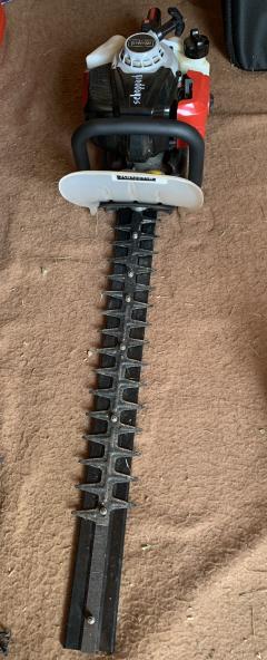 Location : taille haie Location : taille haie