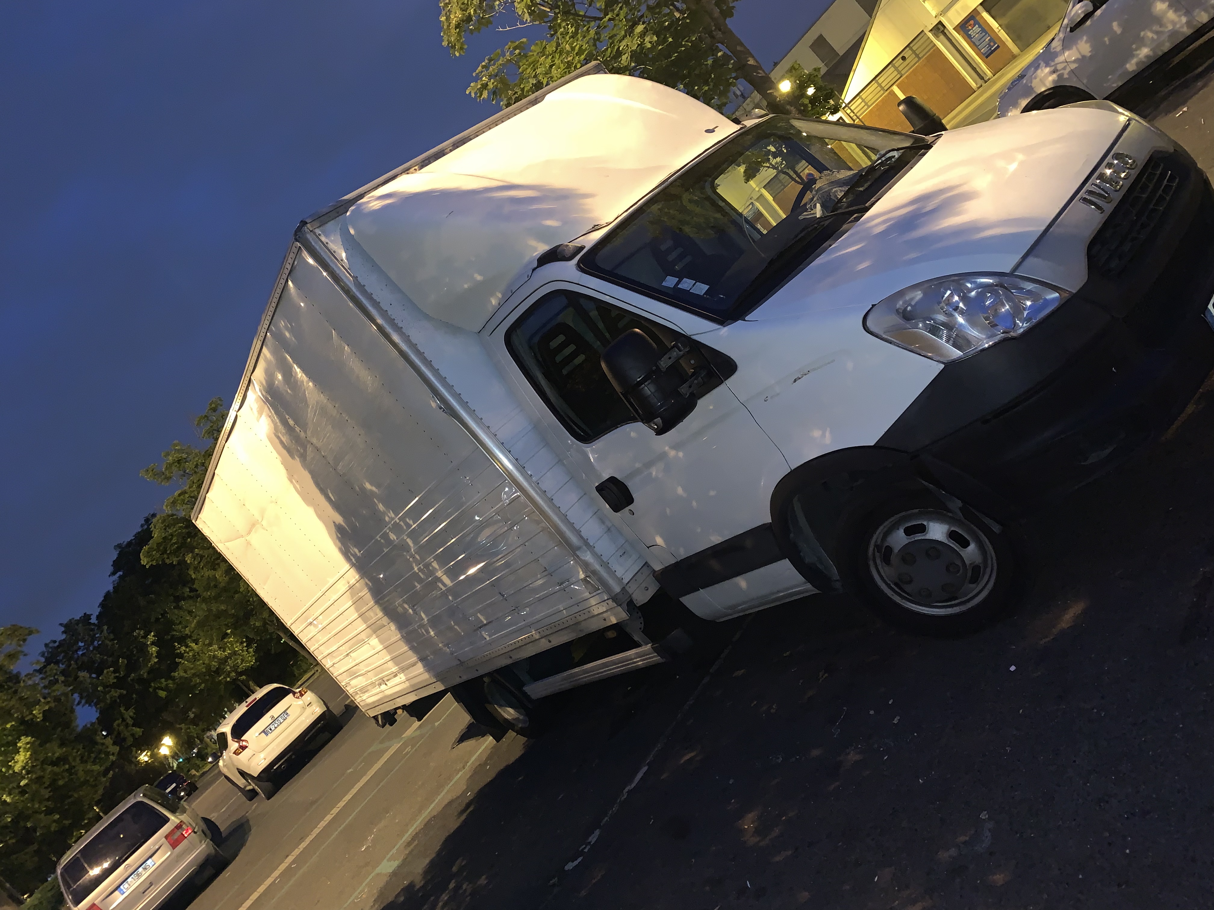 Service avec camion 93 entre particuliers