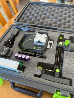 Location : niveau laser Location : niveau laser