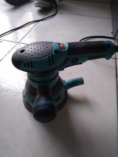 Location : ponceuse Location : ponceuse