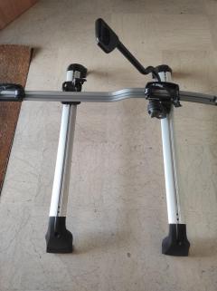 Location : barres de toit Location : barres de toit