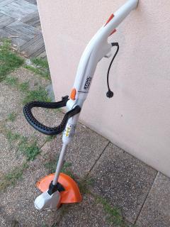 Location : coupe bordures Location : coupe bordures