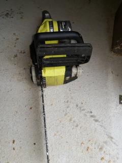 Location : tronconneuse Location : tronconneuse