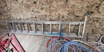 Location : echelle Location : echelle