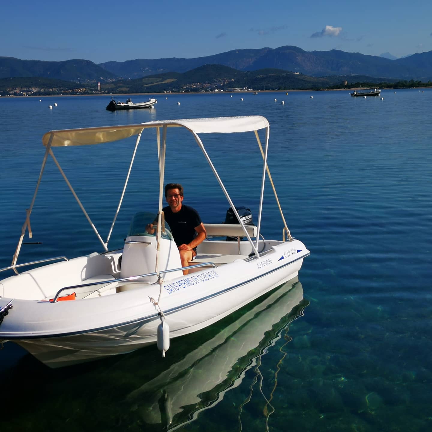 Location bateau a moteur 20 entre particuliers