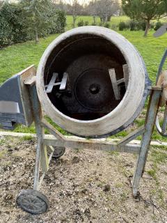 Location : betonniere Location : betonniere