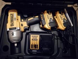 Location : boulonneuse Location : boulonneuse