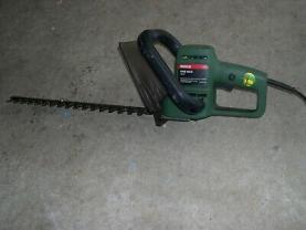 Location : taille haie Location : taille haie