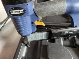 Location : agrafeuse Location : agrafeuse