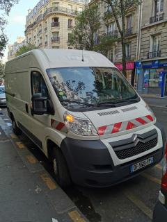 Location : camion camionnette Location : camion camionnette