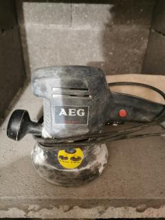 Location : ponceuse Location : ponceuse